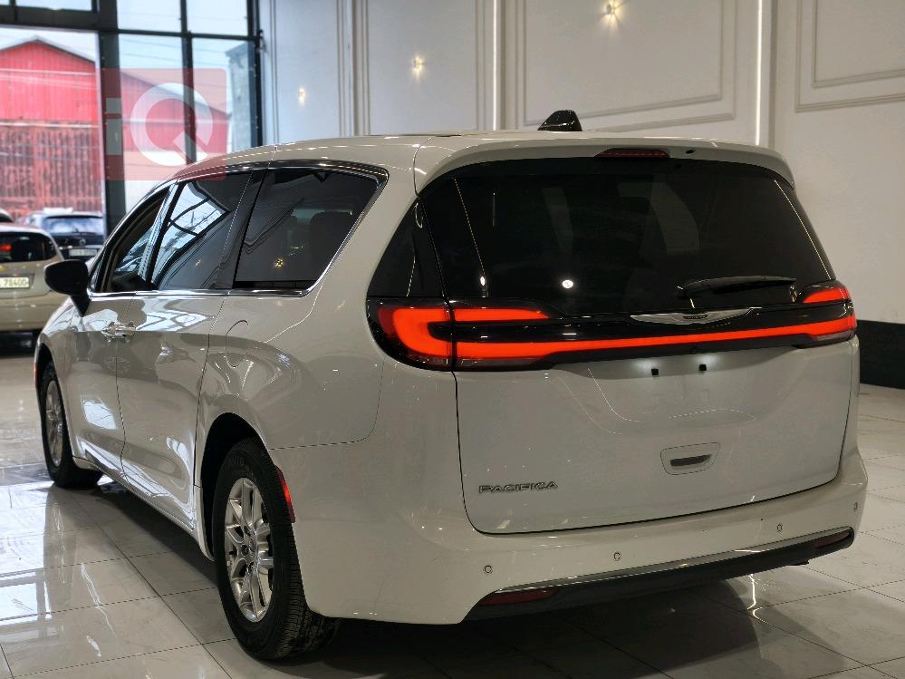 كرايسلر باسيفيكا